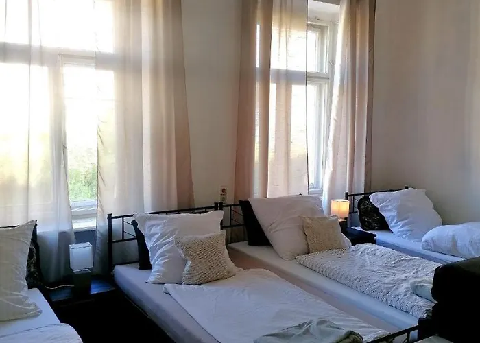 Homestay Nr 11 Gaesteoase Fuer 4 Personen Familie Mit Umkleide Herzens Der Stadt